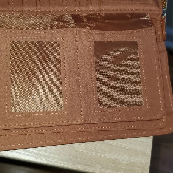 Ladies RFID wallet - Picture 4 of 14